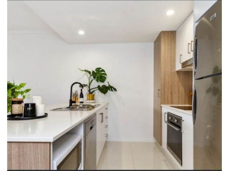 Fully Furnished Lot101/25 Walsh St, Milton QLD 4064