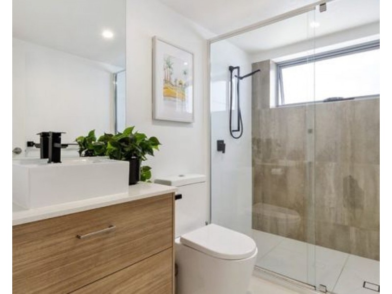 Fully Furnished Lot101/25 Walsh St, Milton QLD 4064