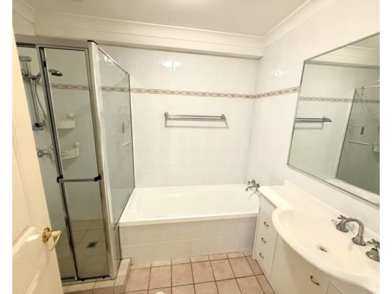 U66 88-98 Limetree Parade, Runaway Bay QLD 4216