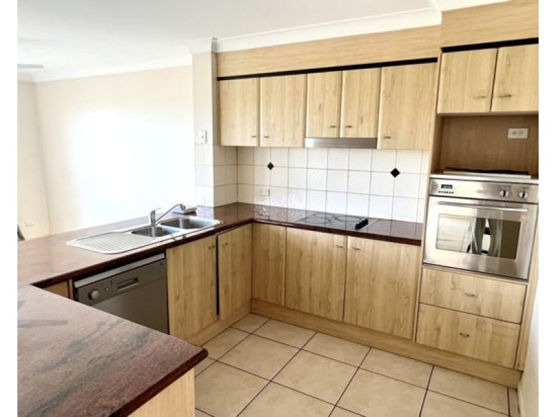 U66 88-98 Limetree Parade, Runaway Bay QLD 4216