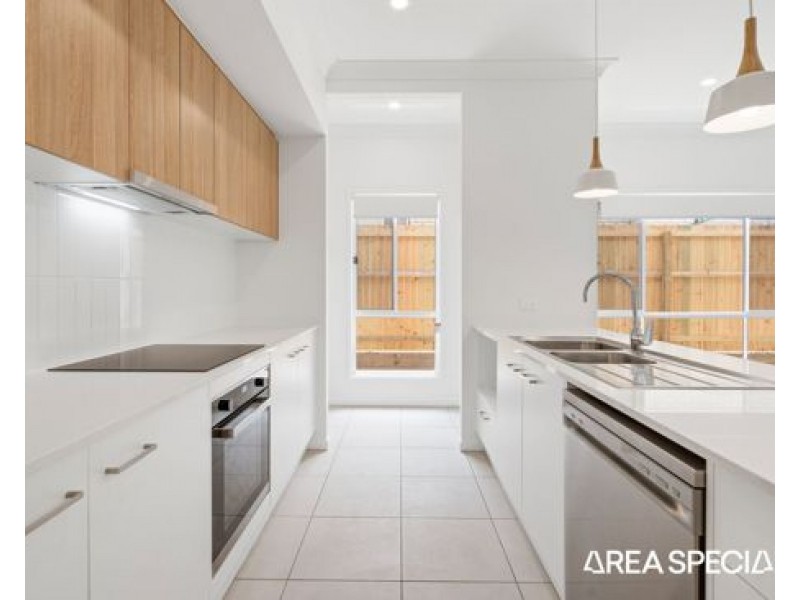 37 Barbeth Road, Greenbank QLD 4124