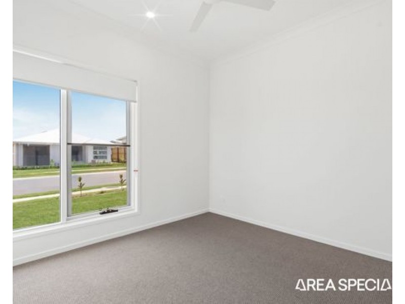 37 Barbeth Road, Greenbank QLD 4124