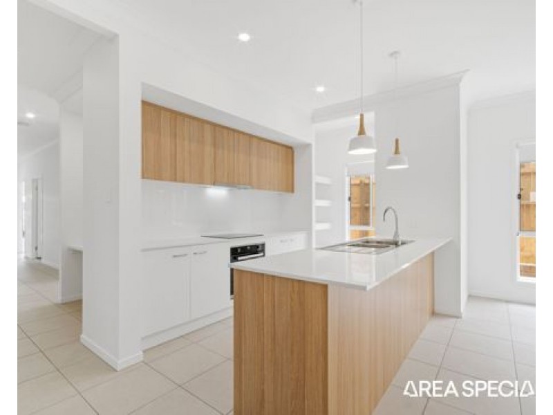 37 Barbeth Road, Greenbank QLD 4124