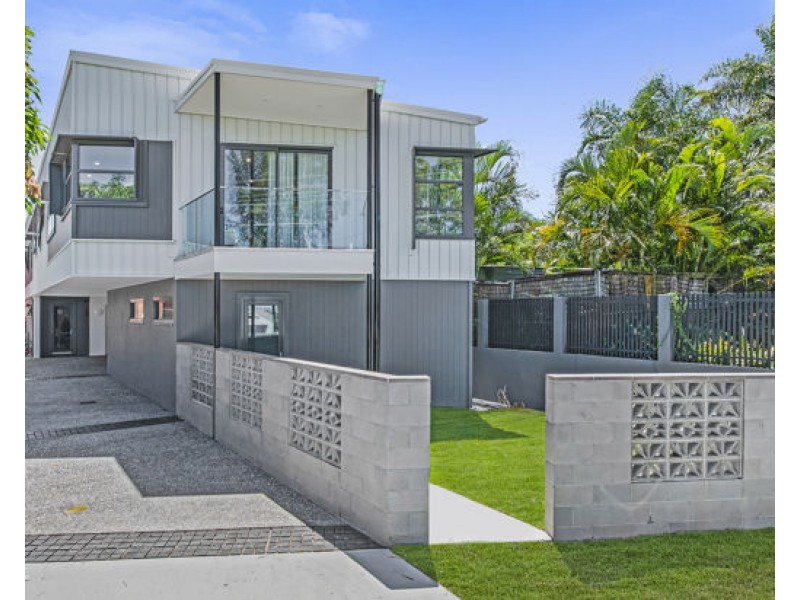 18A AGNEW ST, Norman Park QLD 4170