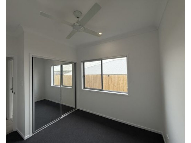 15 Mason Cloes, Redbank Plains QLD 4301
