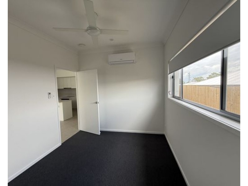 15 Mason Cloes, Redbank Plains QLD 4301