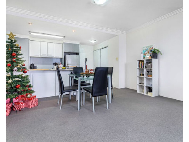 2201 / 3 Main Street, Varsity Lakes QLD 4227