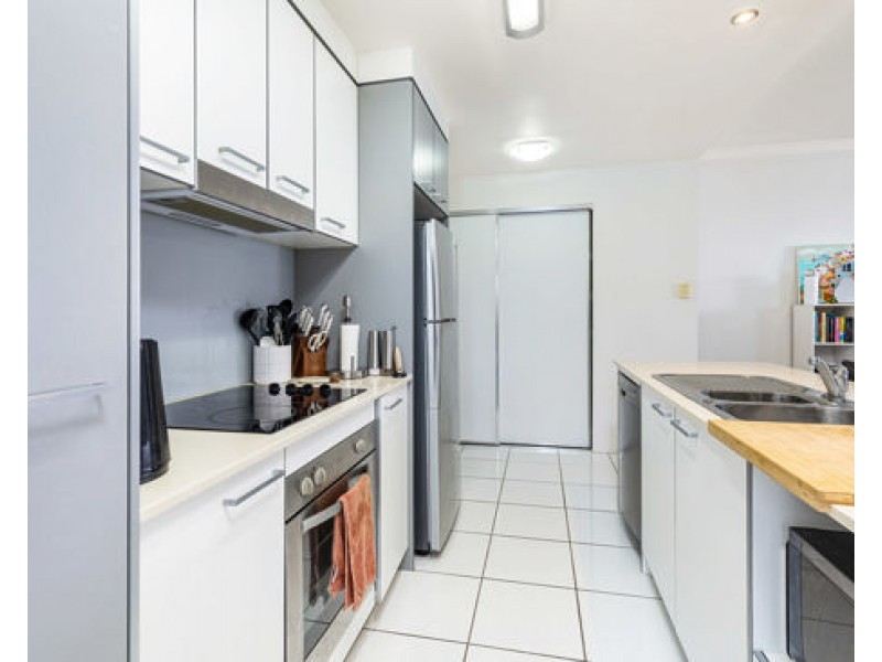 2201 / 3 Main Street, Varsity Lakes QLD 4227