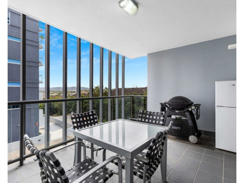 2201 / 3 Main Street, Varsity Lakes QLD 4227