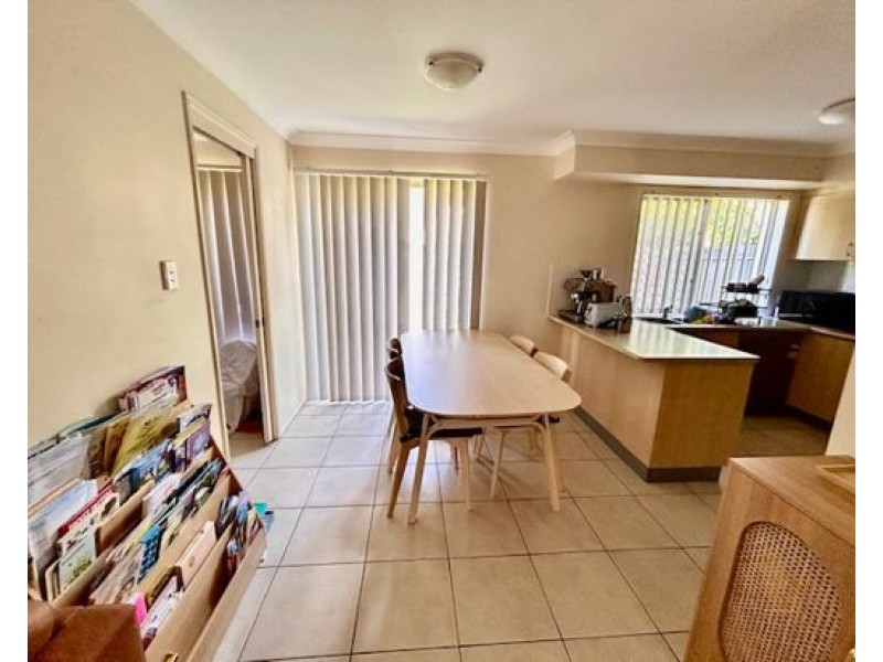 Unit 27/28 Coora Street, Wishart QLD 4122