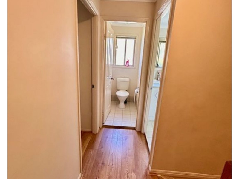 Unit 27/28 Coora Street, Wishart QLD 4122