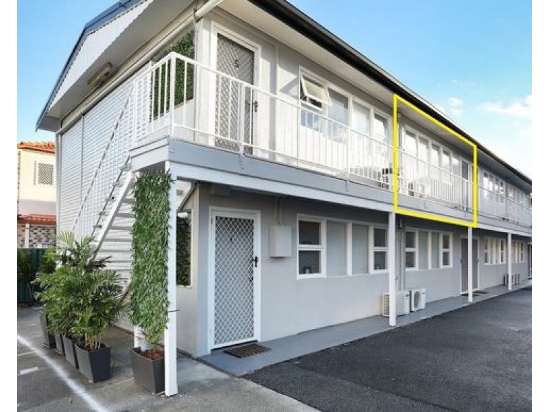 6/144 Frank St, Labrador QLD 4215