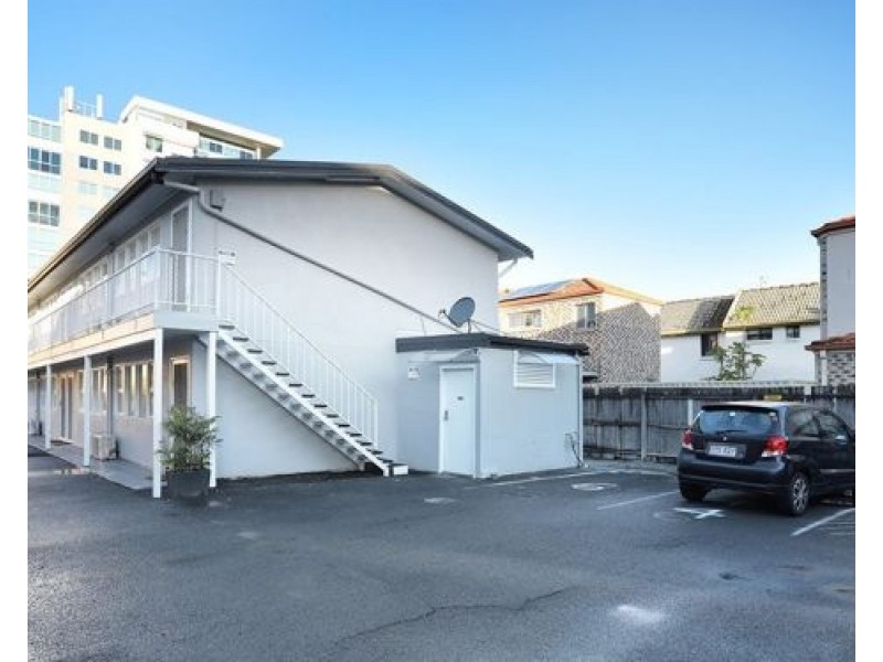 6/144 Frank St, Labrador QLD 4215