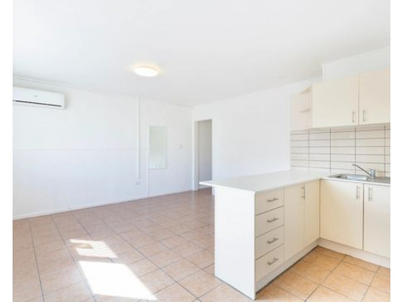 6/144 Frank St, Labrador QLD 4215
