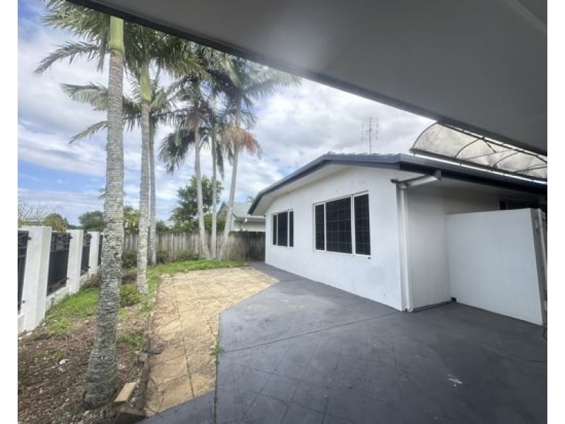 16 Saxonvale Terrace, Mermaid Waters QLD 4218