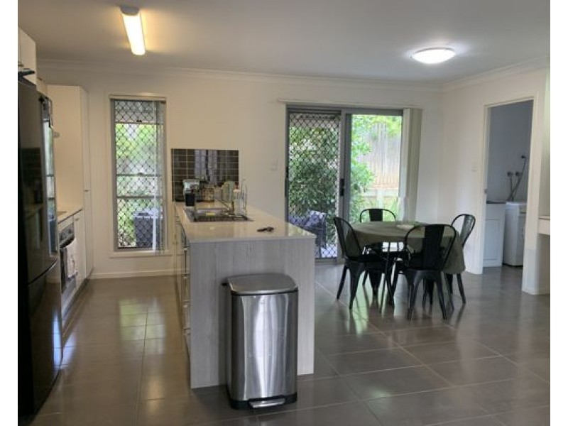 15/40 Old Logan Rd, Gailes, Camira QLD 4300