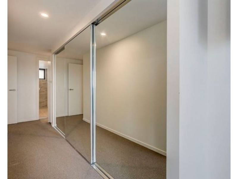 U47 45 Wellington Road, East Brisbane QLD 4169