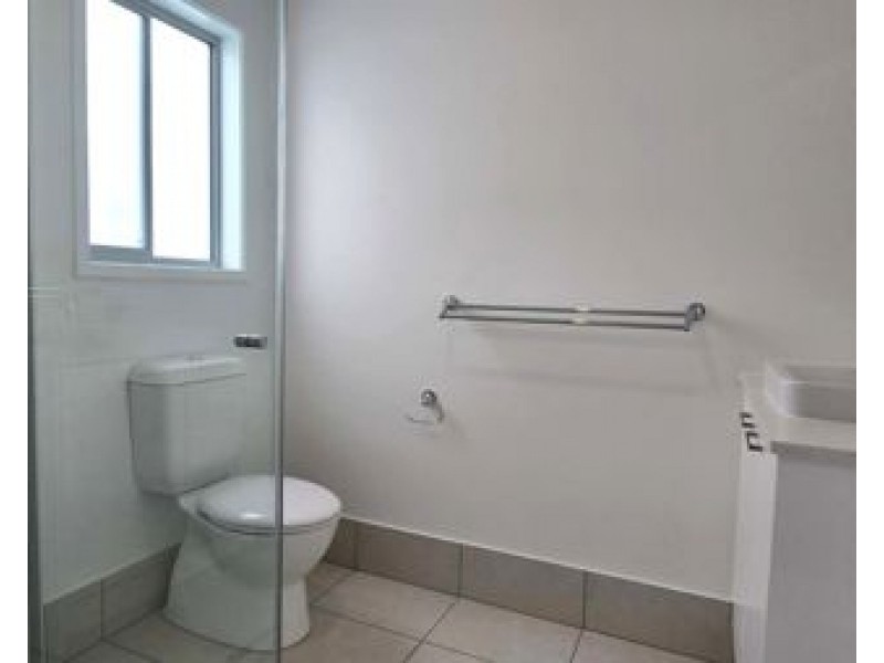 4 Barbeth Road, Greenbank QLD 4124