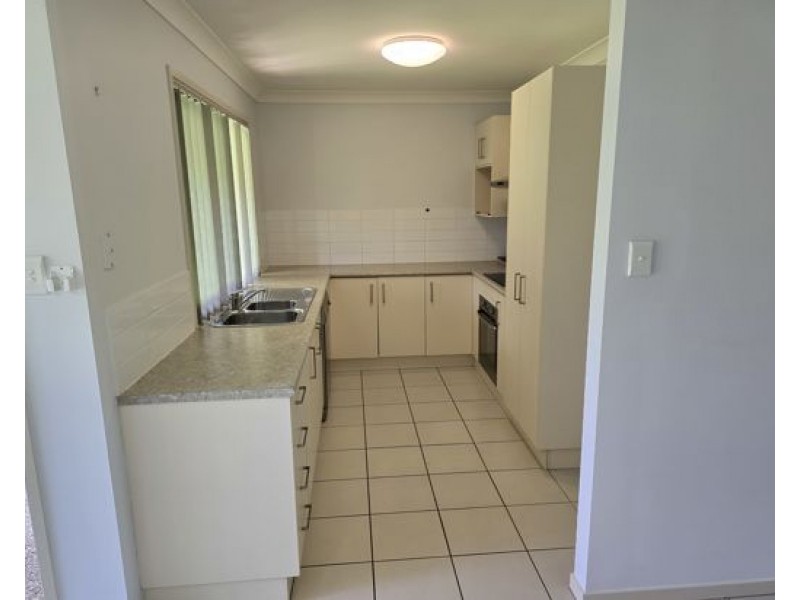 19 Burns Parade, Kallangur QLD 4503