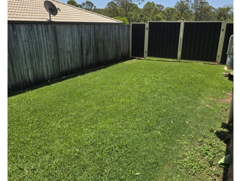 19 Burns Parade, Kallangur QLD 4503