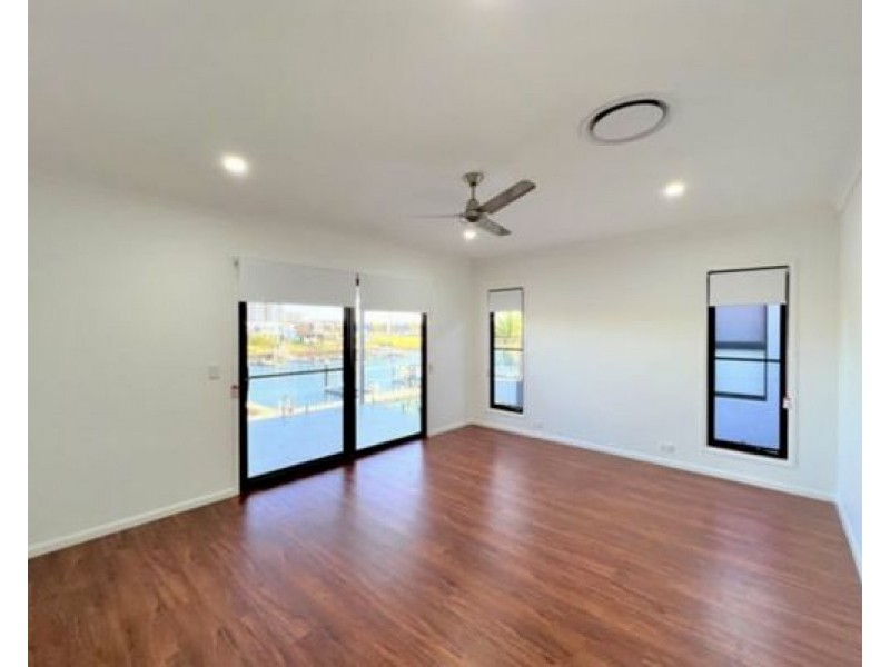 7 Park Cove Boulevard,, Hope Island QLD 4212