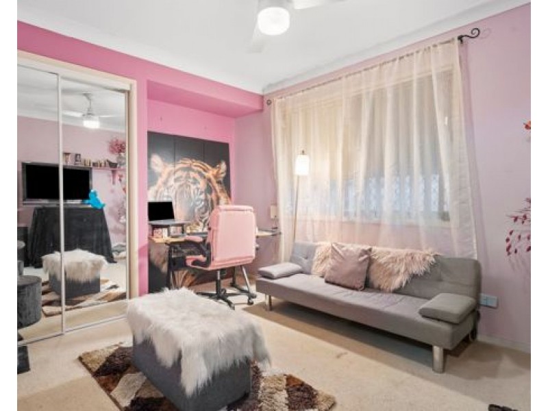 26 Solandra Crescent, Calamvale QLD 4116