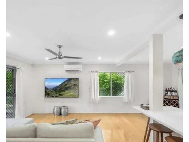 68 Dobell Street, Indooroopilly QLD 4068