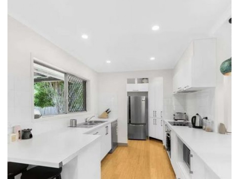 68 Dobell Street, Indooroopilly QLD 4068