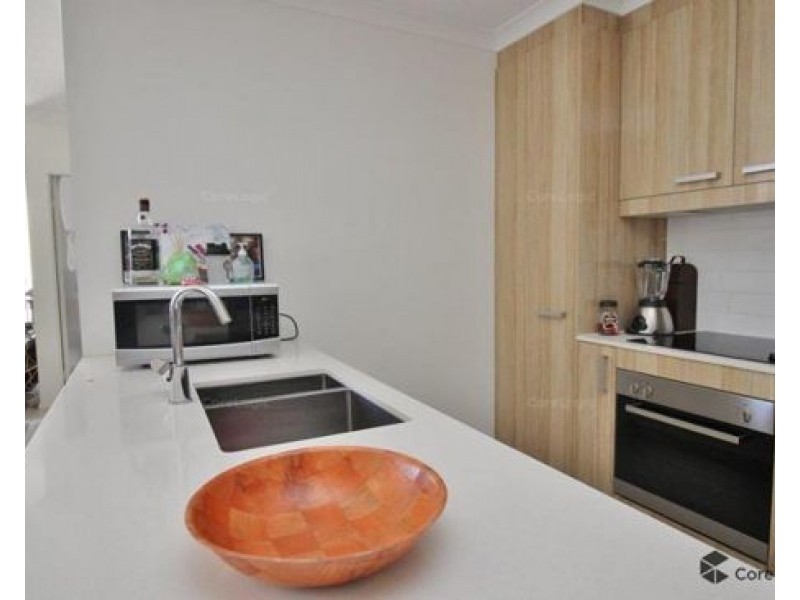 unit 202 133 SCARBOROUGH STREET, Southport QLD 4215