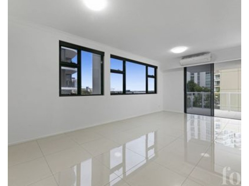 unit 202 133 SCARBOROUGH STREET, Southport QLD 4215