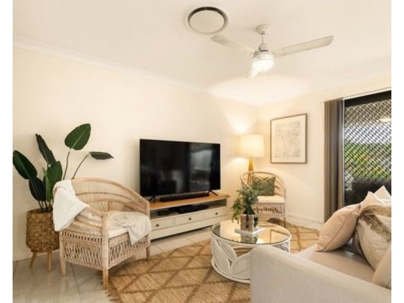 10 Hernandia Place, Mackenzie QLD 4156