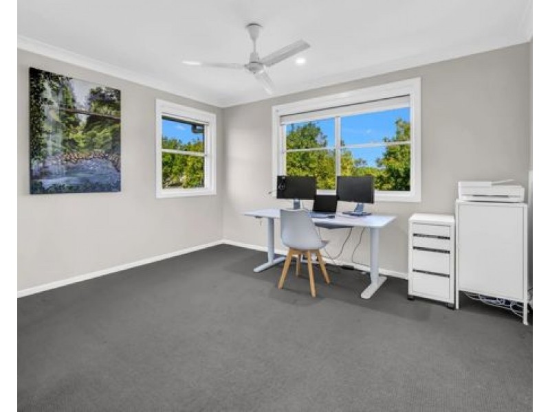 2 Kingfisher Place, Coomera QLD 4209