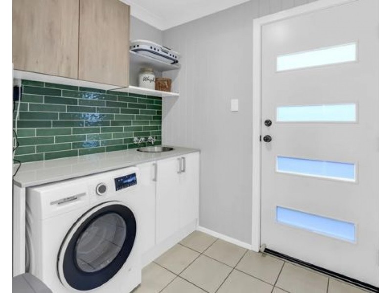 2 Kingfisher Place, Coomera QLD 4209