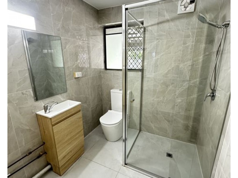 45 Banwell Crescent, Carindale QLD 4152