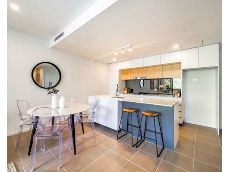 Unit 211 44-52 Grantson Street, Windsor QLD 4030