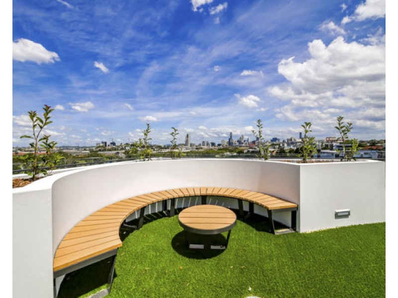 Unit 211 44-52 Grantson Street, Windsor QLD 4030