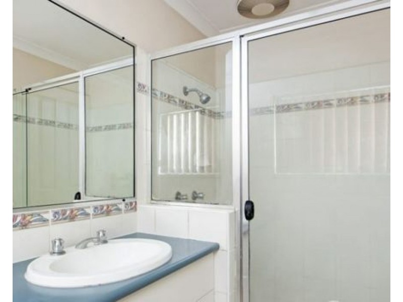 8 Diamond Place, Runcorn QLD 4113