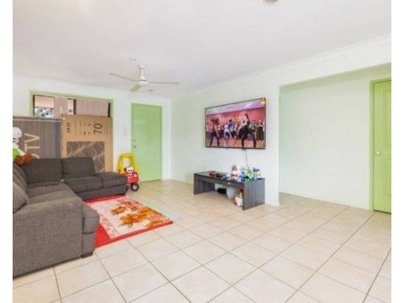 8 Diamond Place, Runcorn QLD 4113
