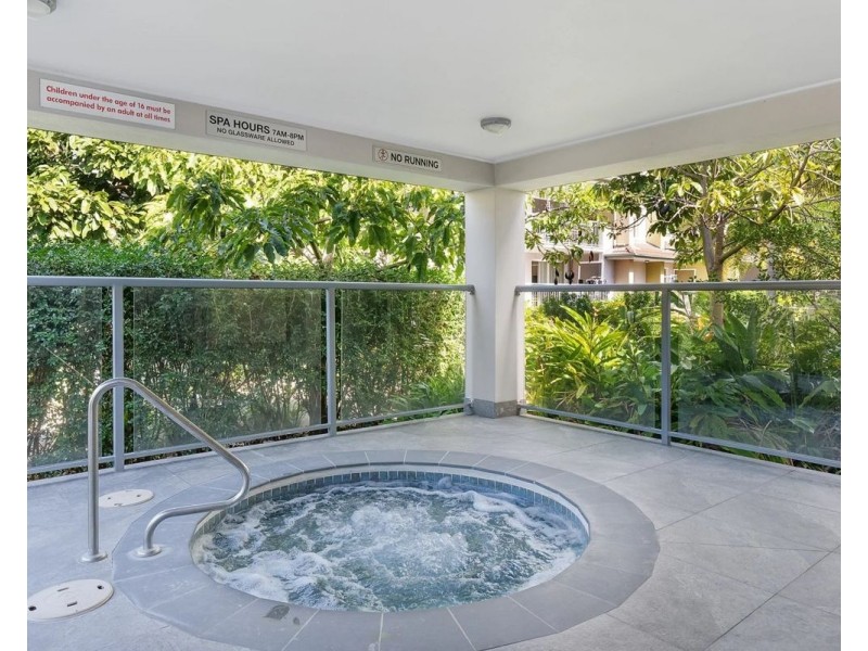 601/33 Clark Street, Biggera Waters QLD 4216