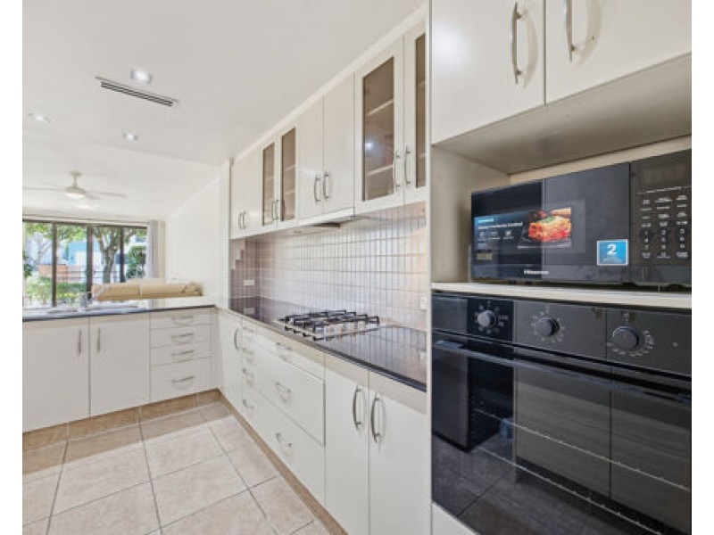 2074/1 The Vistas Drive, Carrara QLD 4211