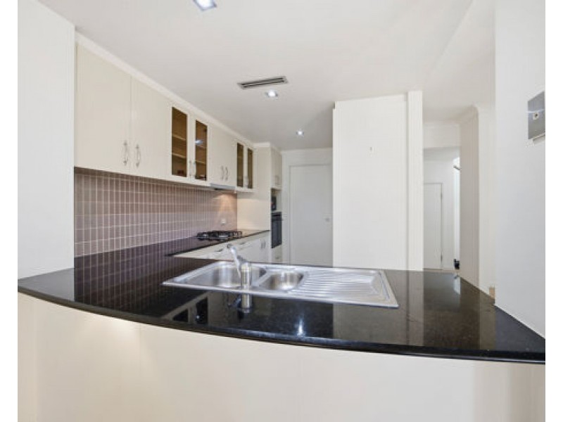 2074/1 The Vistas Drive, Carrara QLD 4211