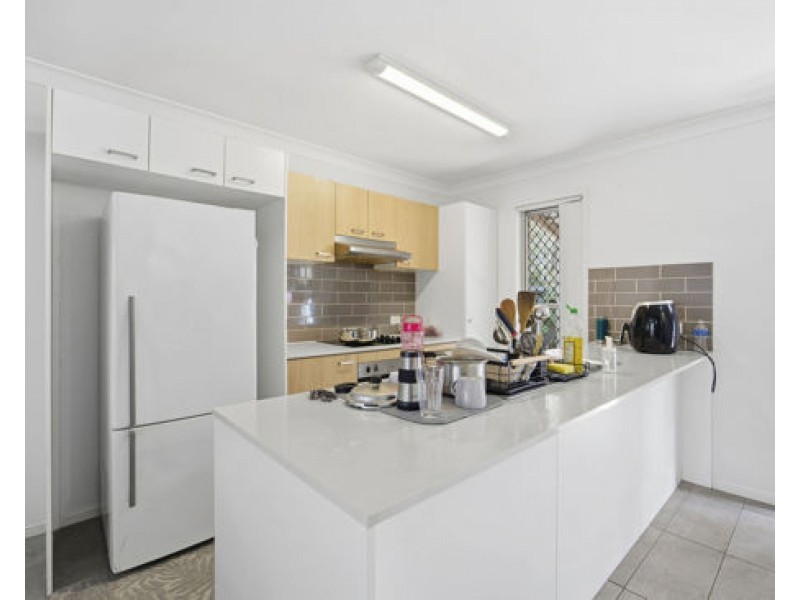 30/104A River Hills Road, Eagleby QLD 4207