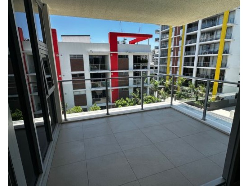 344/33 Lakefront Crescent, Varsity Lakes QLD 4227