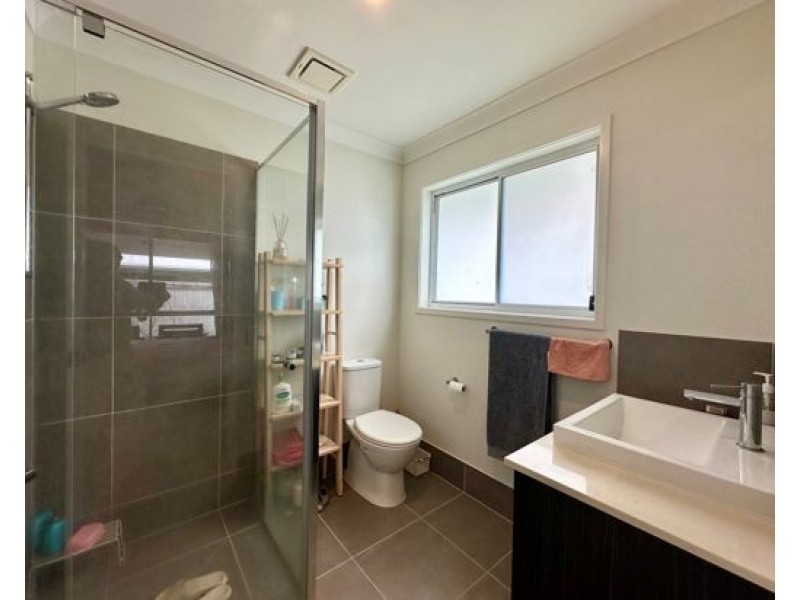 12 Parkland Avenue, Arundel QLD 4214