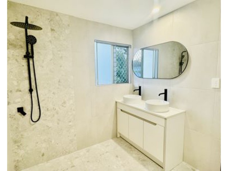 22 Hocking Street, Arundel QLD 4214