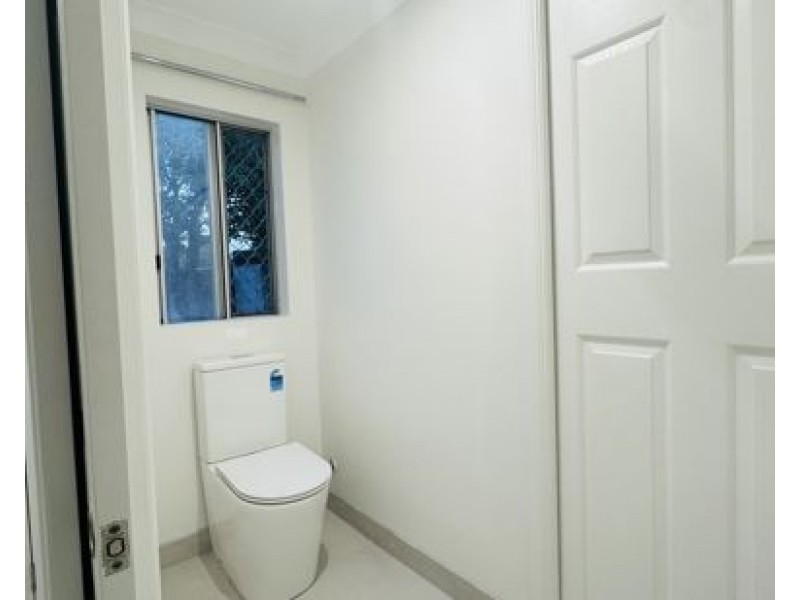 22 Hocking Street, Arundel QLD 4214