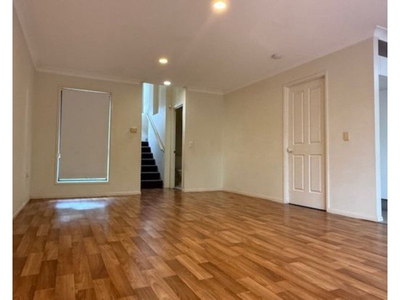 Unit 12 24 Jessica Drive Upper Coomera, Upper Coomera QLD 4209