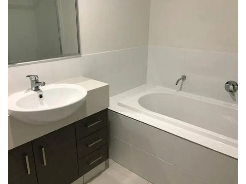 2/9 Daniels Lane, Yarrabilba QLD 4207