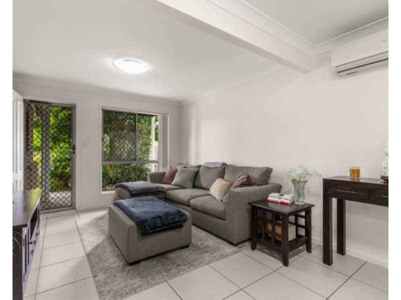 28/1 Gumview Street, Albany Creek QLD 4035