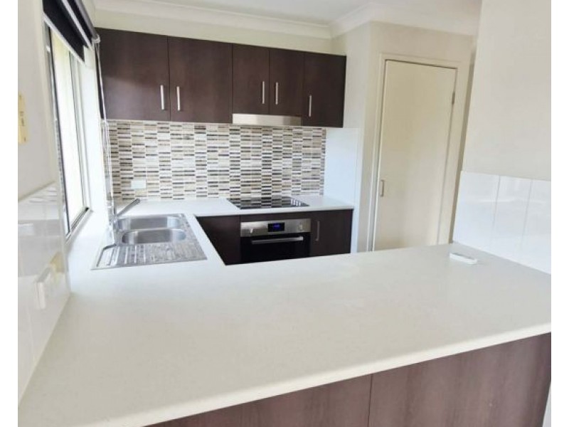 17 Frankland Avenue, Waterford QLD 4133